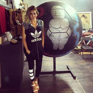 Erika Fernández feet photo 7