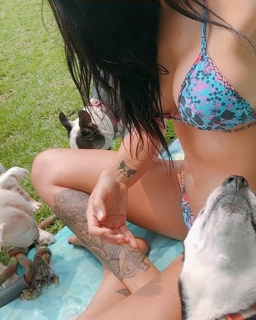 Erika Fernández feet photo 1