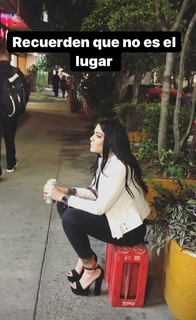 Erika Fernández feet photo 16