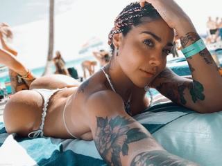 Erika Fernández feet photo 18
