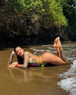 Erika Fernández feet photo 10