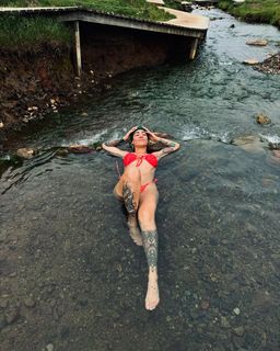Erika Fernández feet photo 13