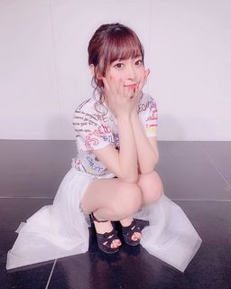Erika Ishitobi feet photo 1
