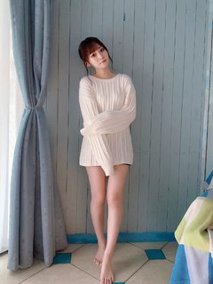 Erika Ishitobi feet photo 17