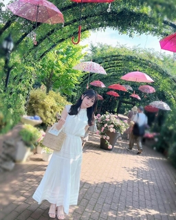 Erika Ishitobi feet photo 12