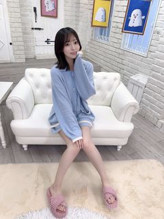 Erika Ishitobi feet photo 6