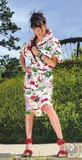Erika Moulet feet photo 10