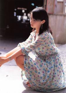 Erika Sawajiri feet photo 15