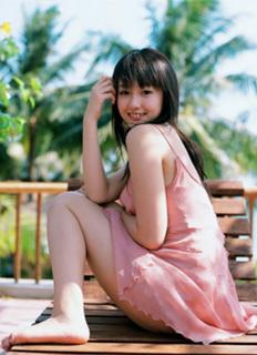 Erika Sawajiri feet photo 20