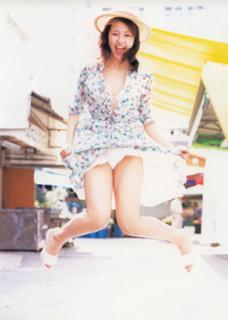 Erika Sawajiri feet photo 8