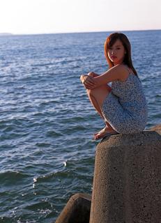 Erika Sawajiri feet photo 20