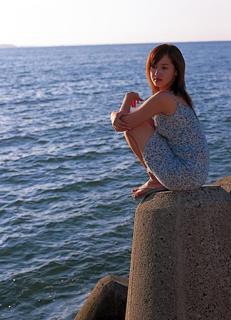 Erika Sawajiri feet photo 19