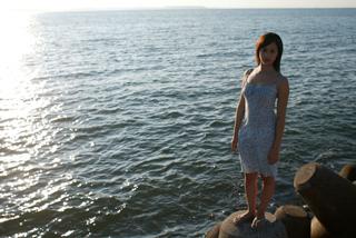 Erika Sawajiri feet photo 16