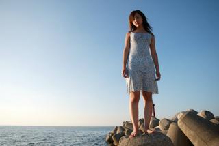 Erika Sawajiri feet photo 11