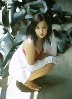 Erika Sawajiri feet photo 13