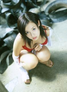 Erika Sawajiri feet photo 12
