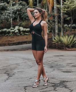 Erika Schneider feet photo 16
