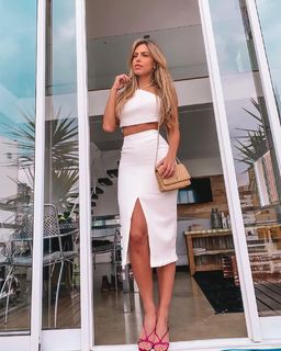 Erika Schneider feet photo 9