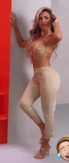 Erika Schneider feet photo 9