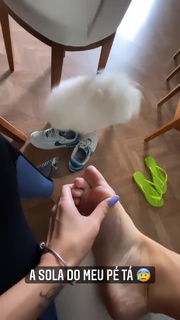 Erika Schneider feet photo 20