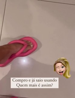 Erika Schneider feet photo 6
