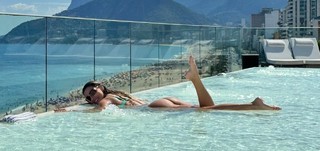Erika Schneider feet photo 15