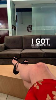 Erika Toa Russo feet photo 2