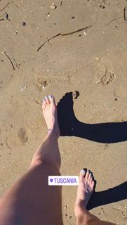 Erika Toa Russo feet photo 2