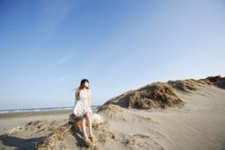 Erika Toda feet photo 15