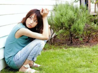 Erika Toda feet photo 16
