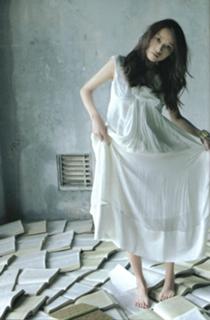 Erika Toda feet photo 9
