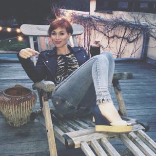 Erika Van Tielen feet photo 5