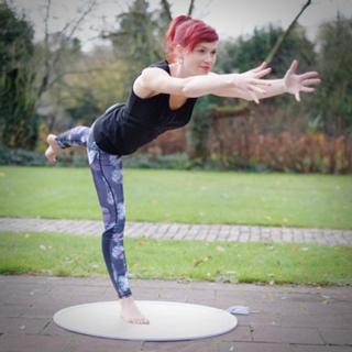 Erika Van Tielen feet photo 2