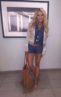 Erin Alvey O'Sullivan feet photo 9