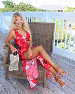Erin Alvey O'Sullivan feet photo 18