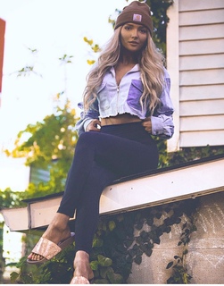 Erin Alvey O'Sullivan feet photo 7