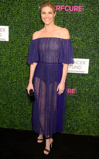 Erin Andrews feet photo thumbnail