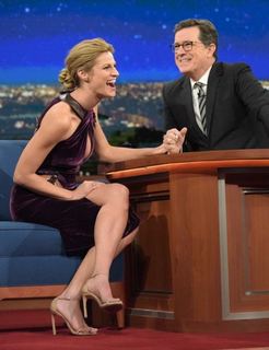 Erin Andrews feet photo thumbnail