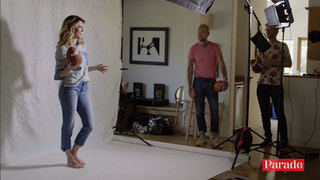 Erin Andrews feet photo thumbnail