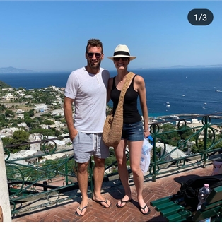 Erin Andrews feet photo thumbnail