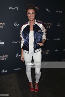 Erin Andrews feet photo thumbnail