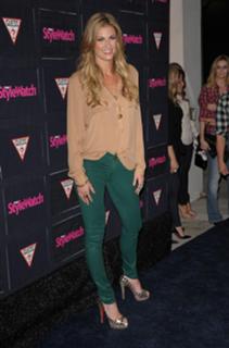 Erin Andrews feet photo thumbnail