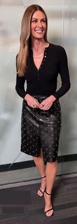 Erin Andrews feet photo thumbnail