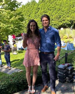 Erin Cahill feet photo thumbnail
