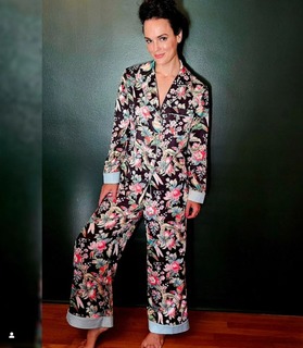 Erin Cahill feet photo thumbnail