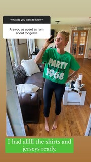 Erin Colton feet photo 15