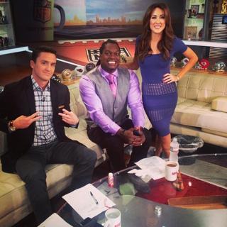 Erin Coscarelli feet photo 3