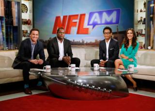 Erin Coscarelli feet photo 15