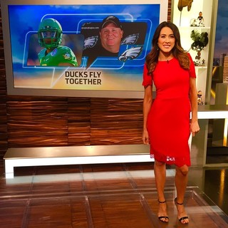 Erin Coscarelli feet photo 20