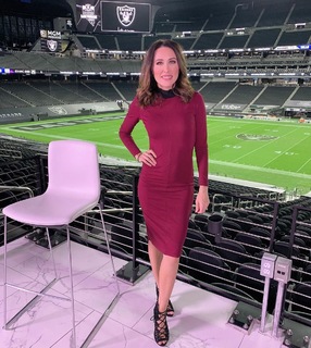 Erin Coscarelli feet photo 6